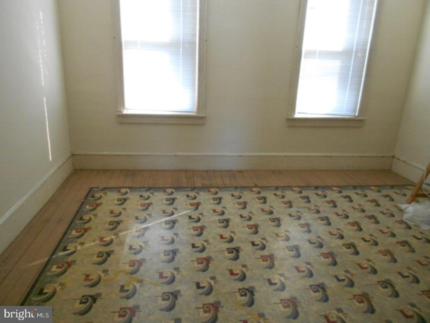 YORKVILLE - Residential