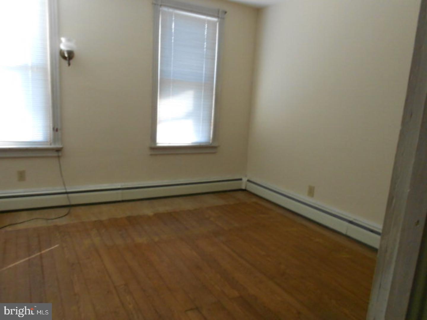 YORKVILLE - Residential