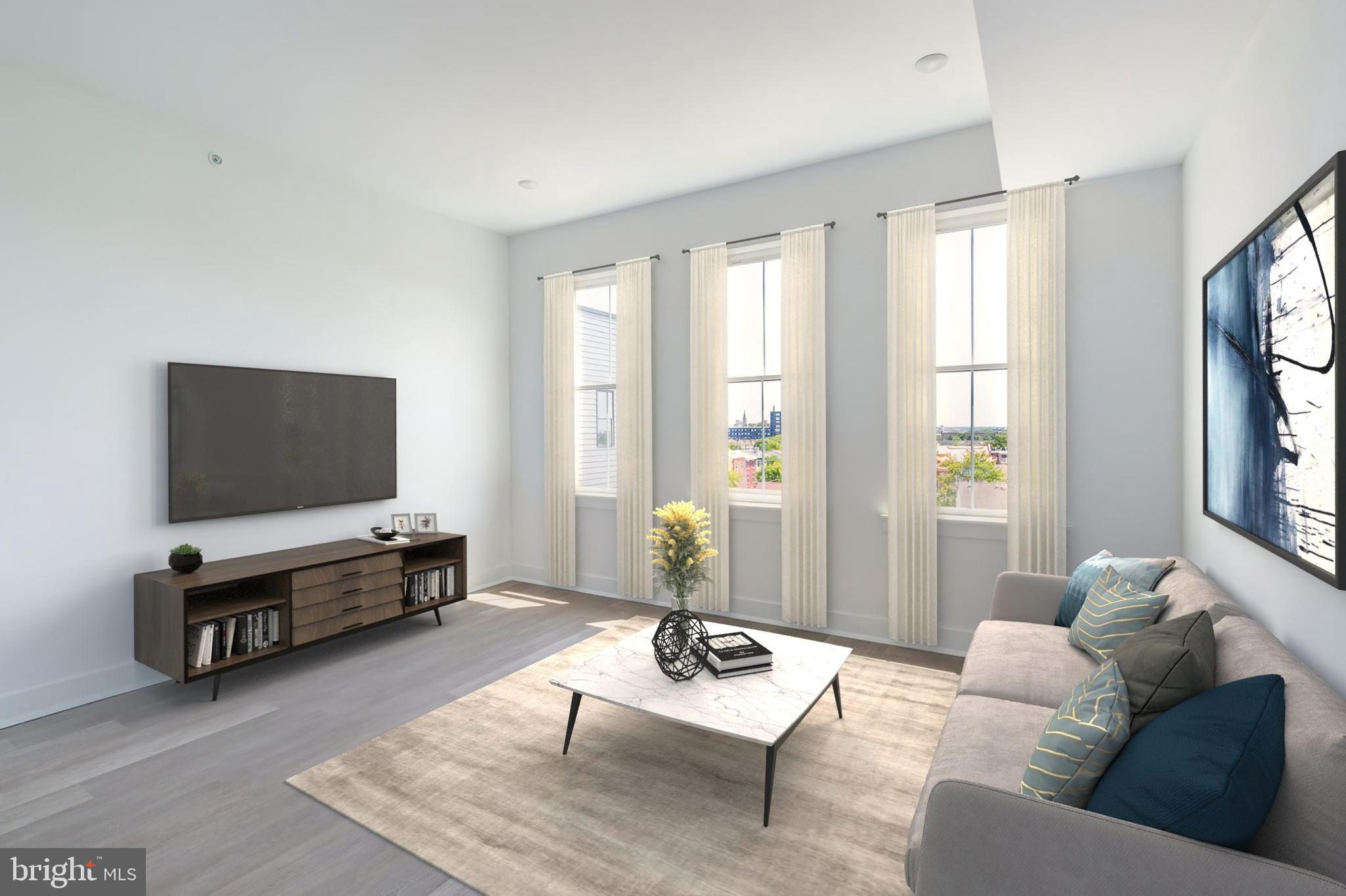 813 BROAD STREET N 102