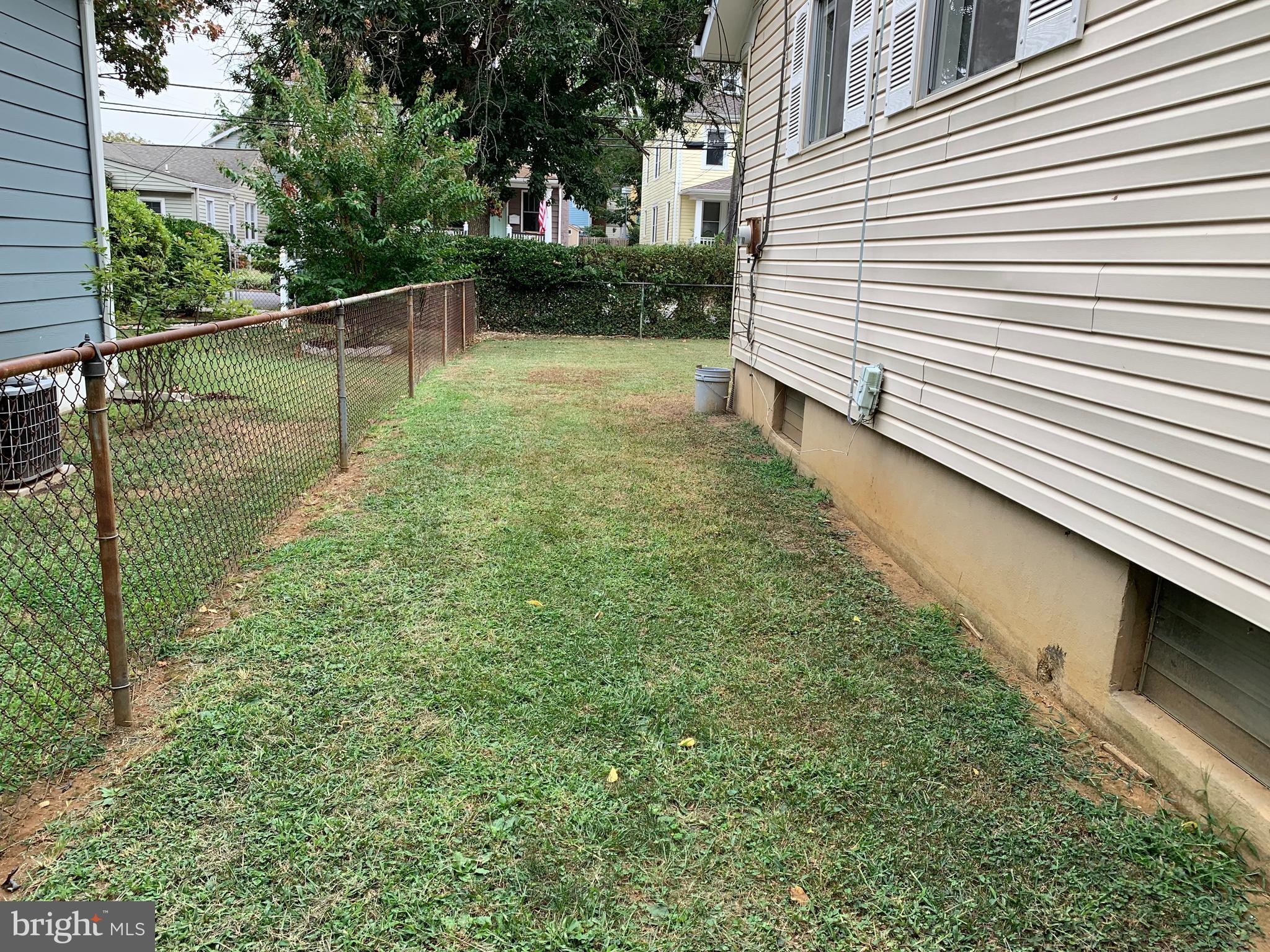 EASTPORT - Residential Lease