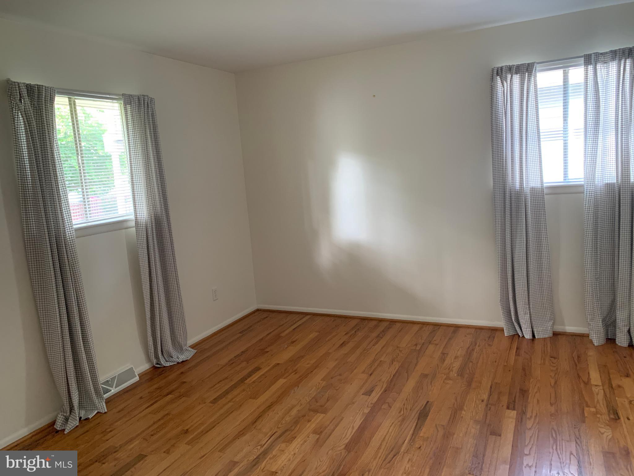 EASTPORT - Residential Lease