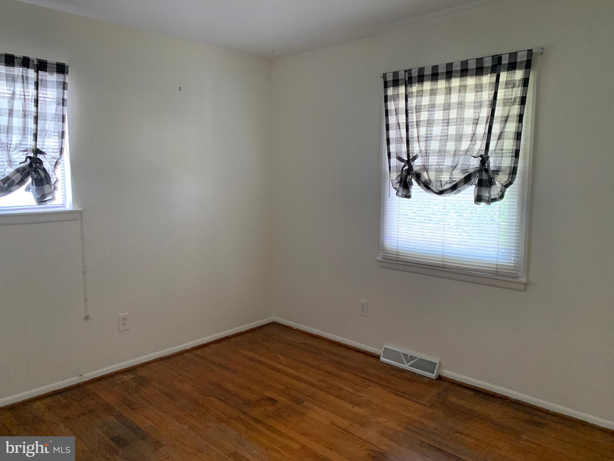 EASTPORT - Residential Lease