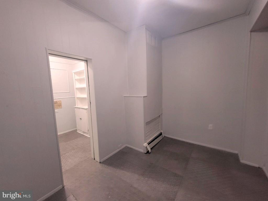 KENSINGTON - Residential Lease