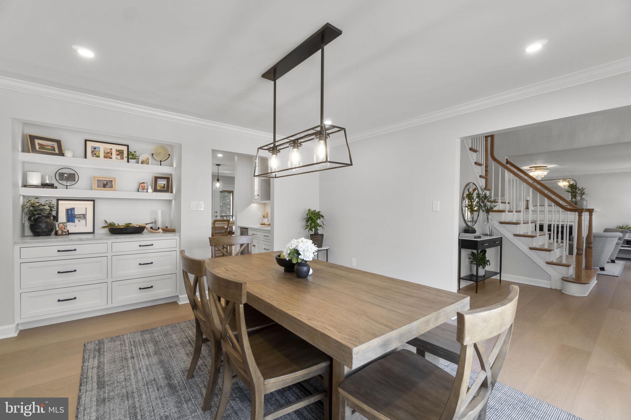 BURLEIGH MANOR - Residential