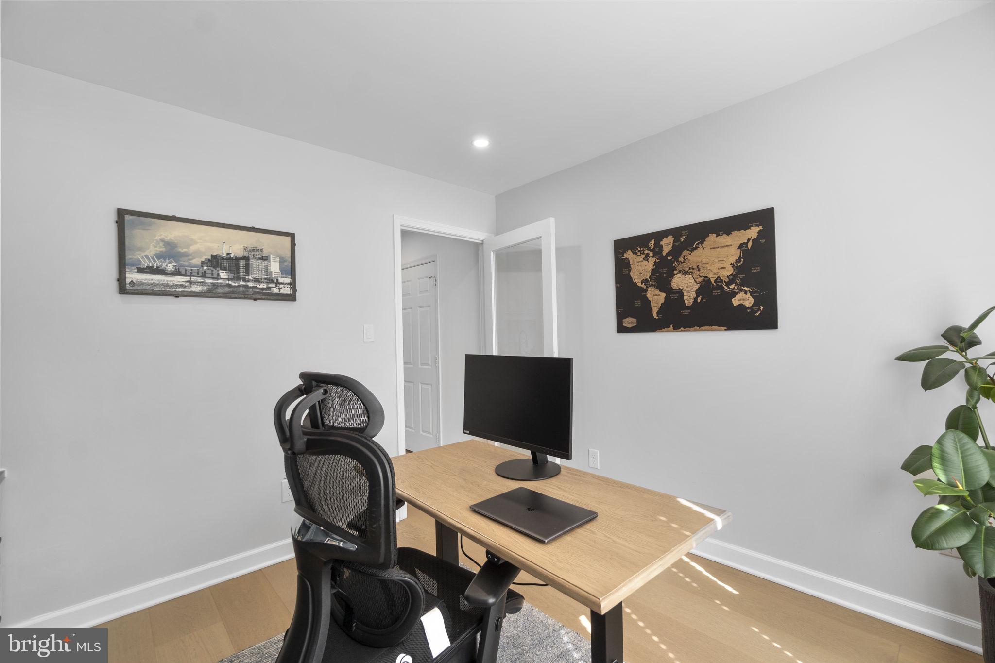 BURLEIGH MANOR - Residential