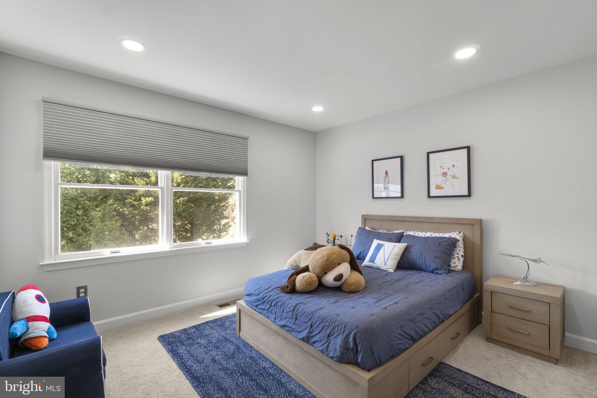 BURLEIGH MANOR - Residential