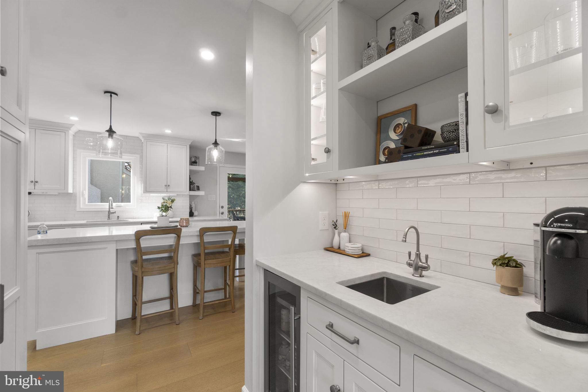 BURLEIGH MANOR - Residential