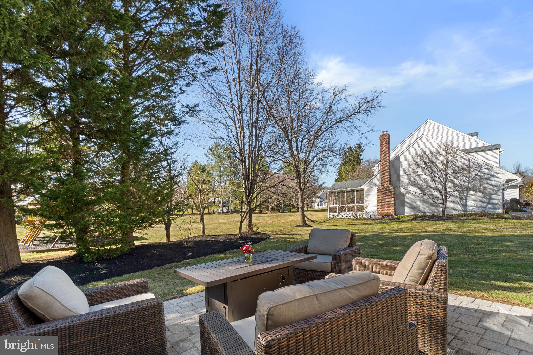 BURLEIGH MANOR - Residential