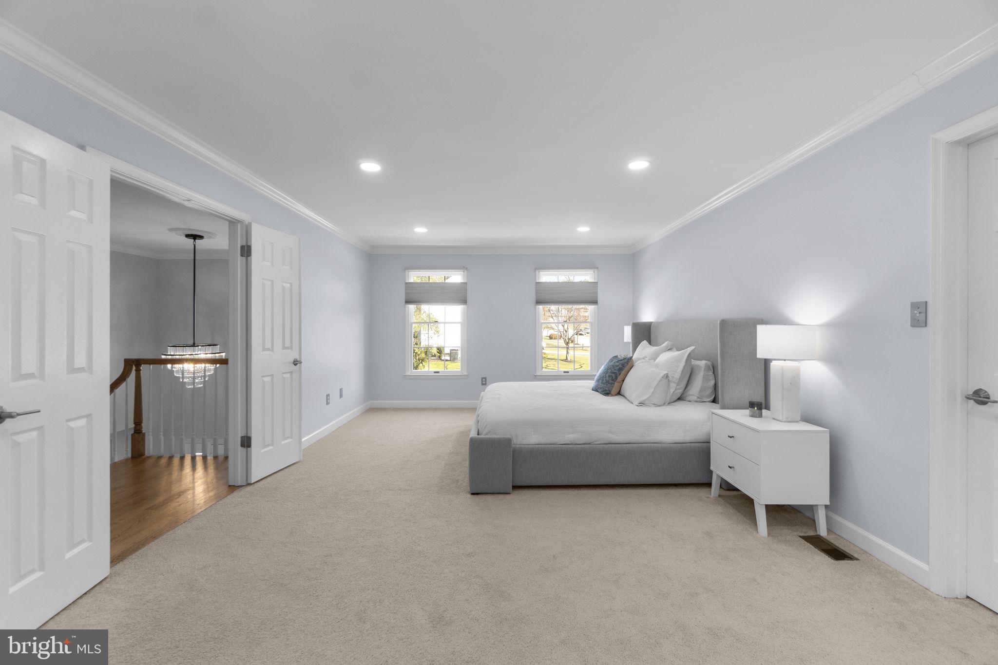 BURLEIGH MANOR - Residential