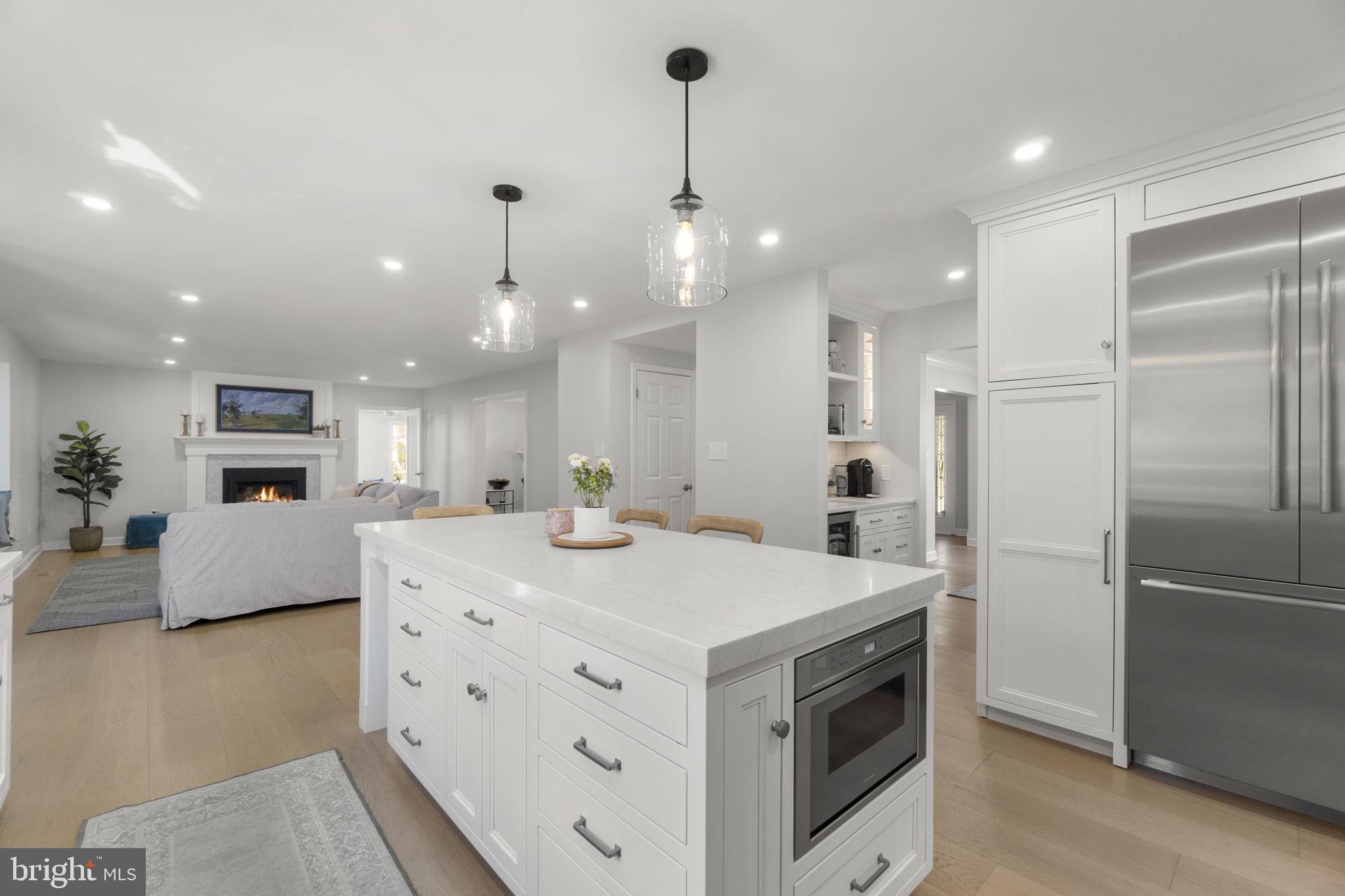 BURLEIGH MANOR - Residential