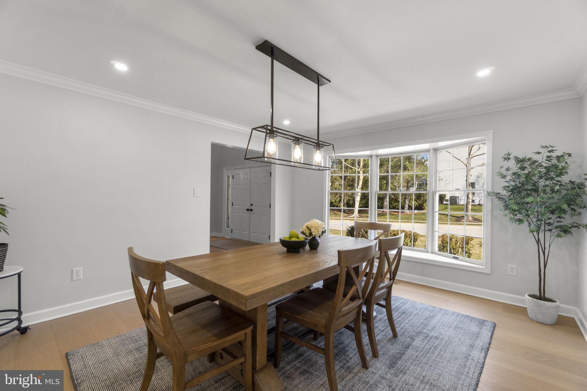 BURLEIGH MANOR - Residential