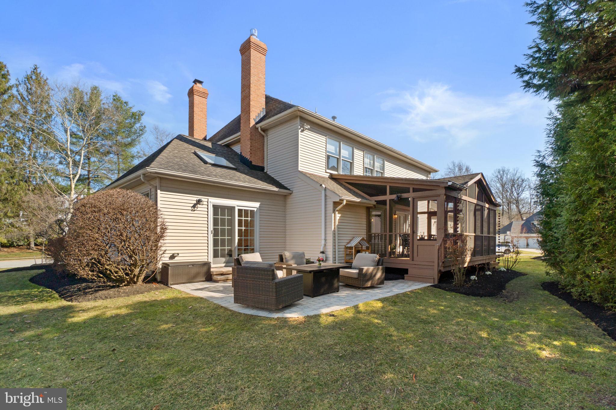 BURLEIGH MANOR - Residential