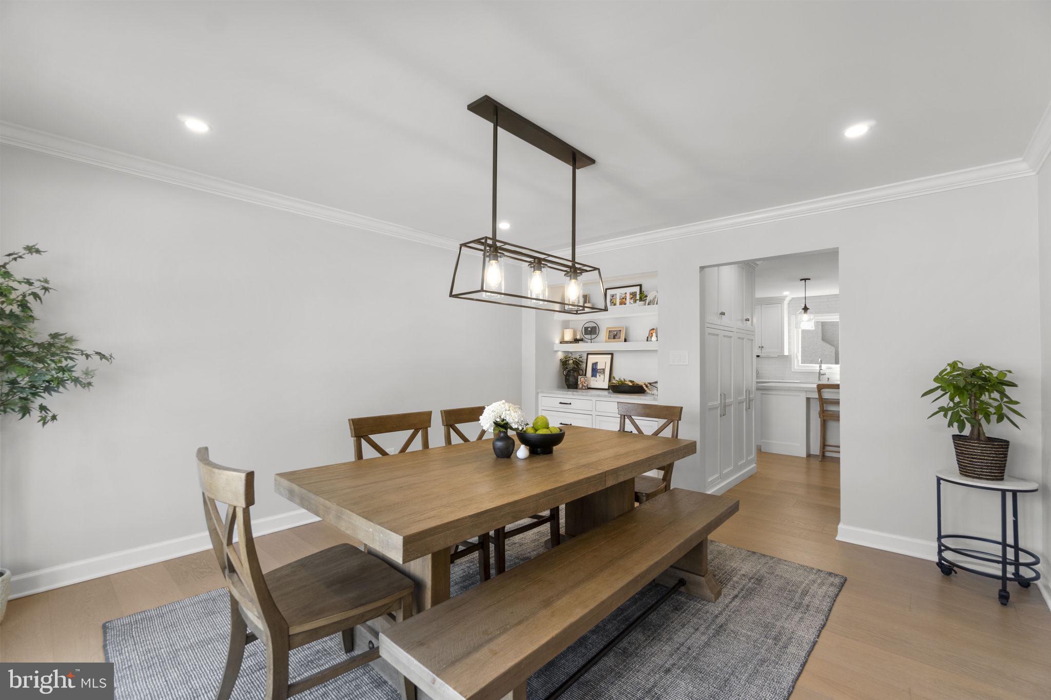 BURLEIGH MANOR - Residential