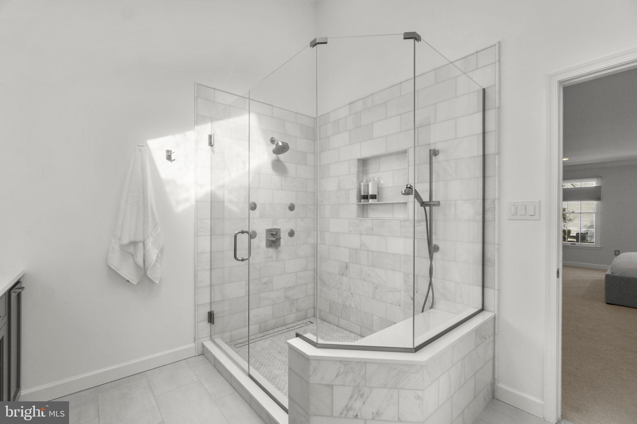 BURLEIGH MANOR - Residential