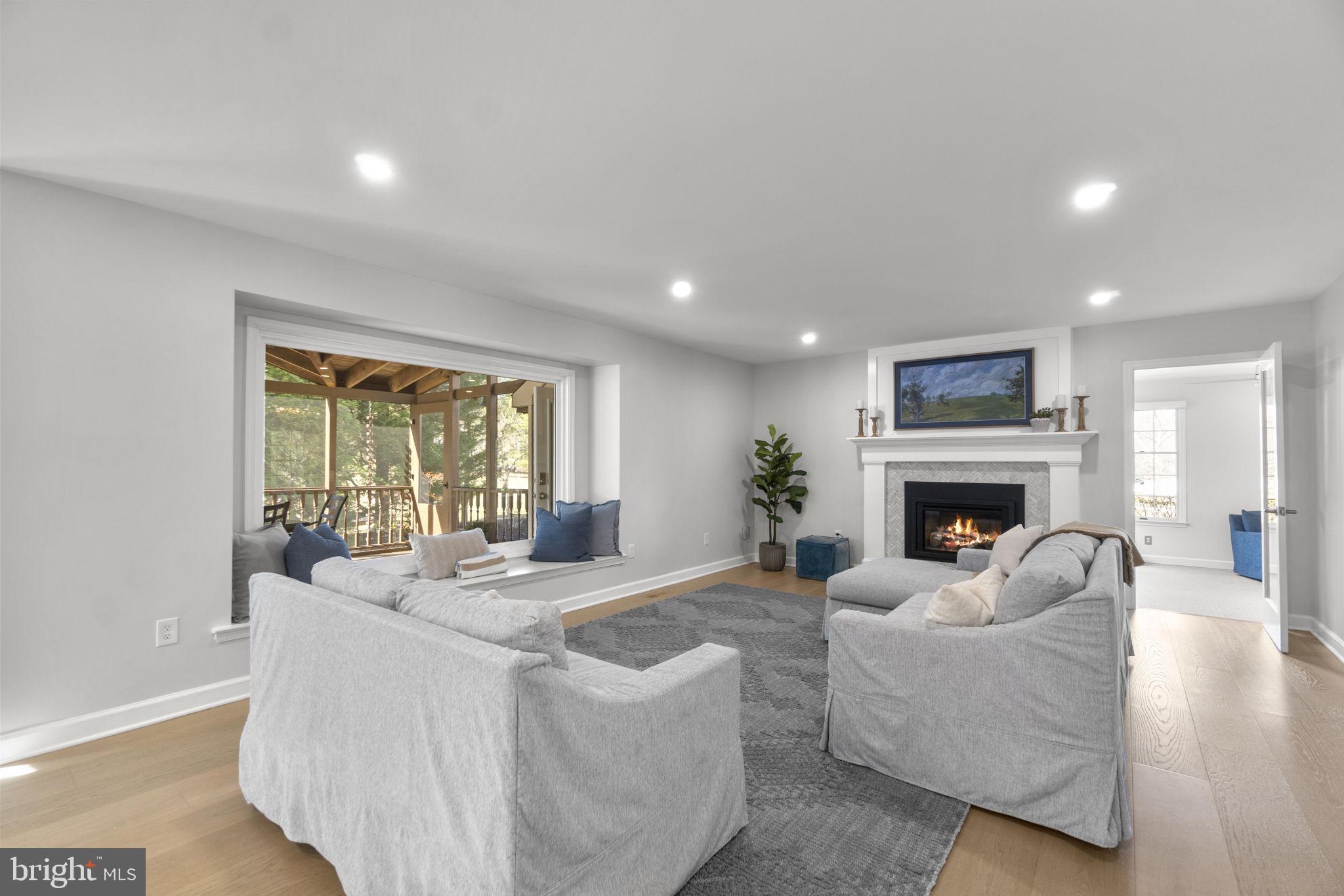 BURLEIGH MANOR - Residential