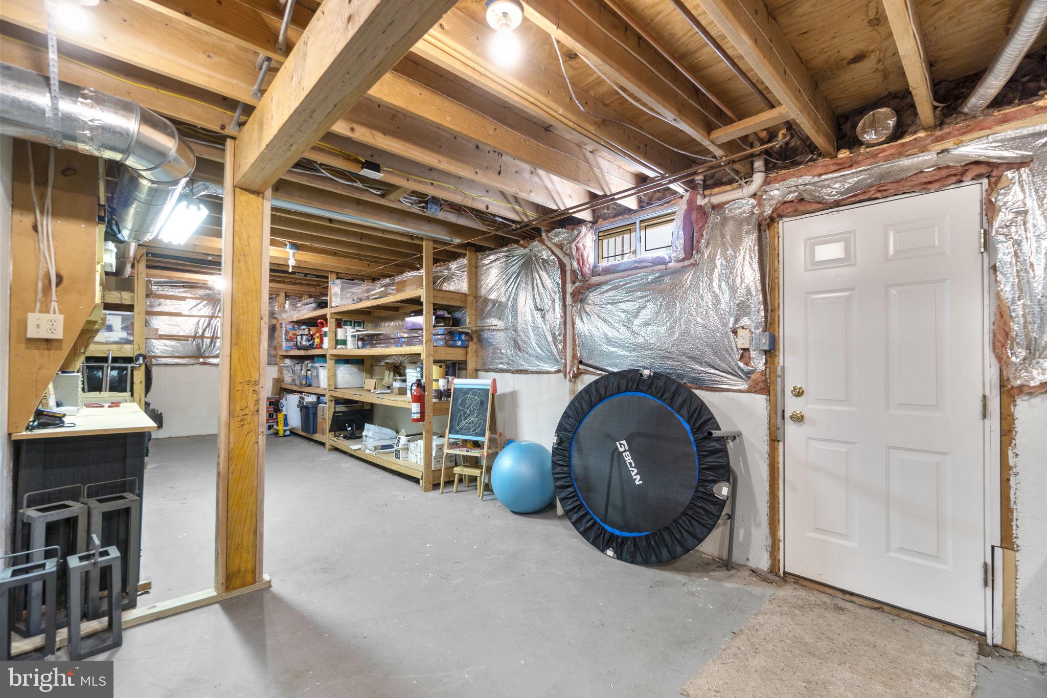 BURLEIGH MANOR - Residential