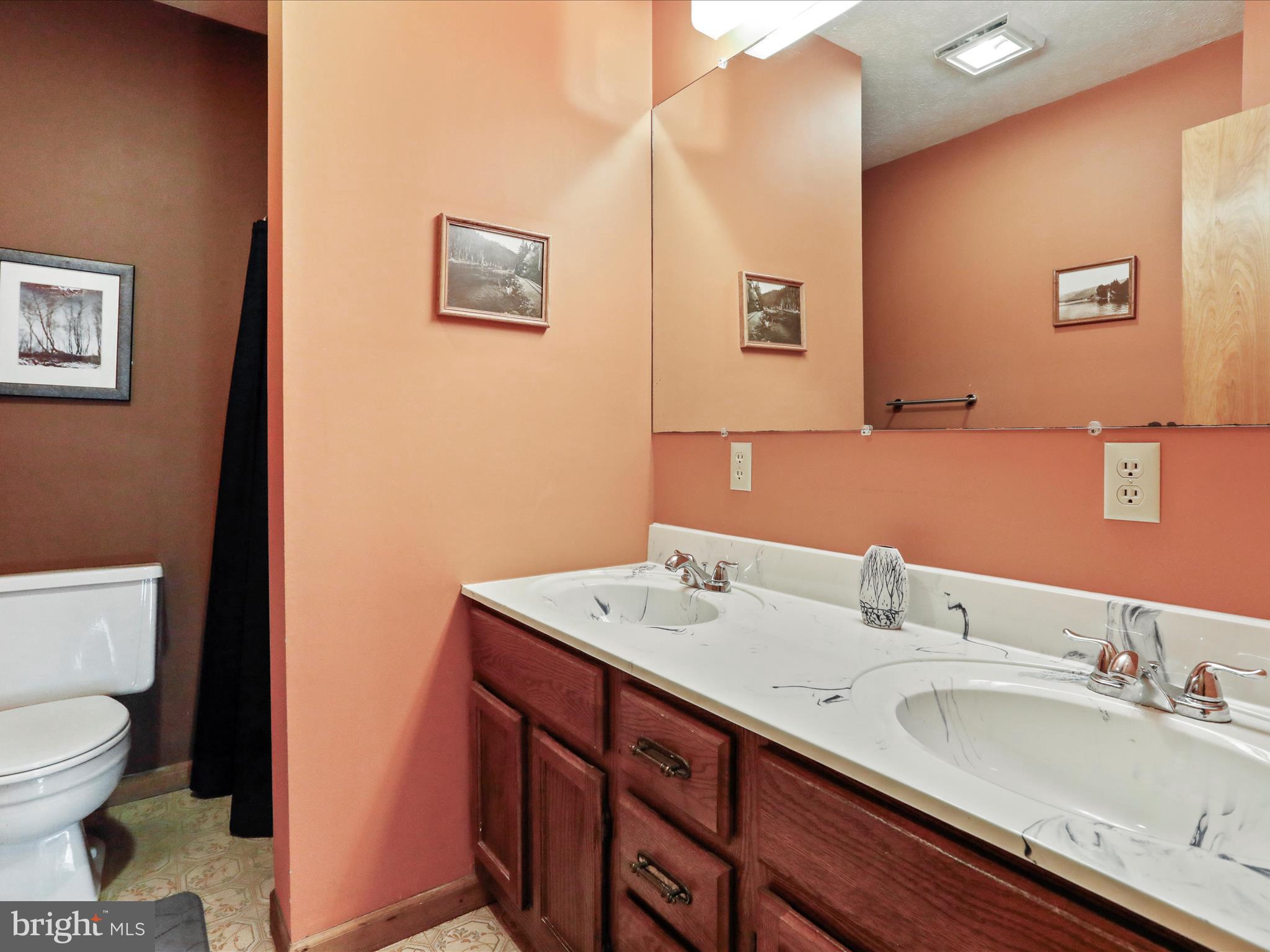 COOLFONT MOUNTAINSIDE - Residential