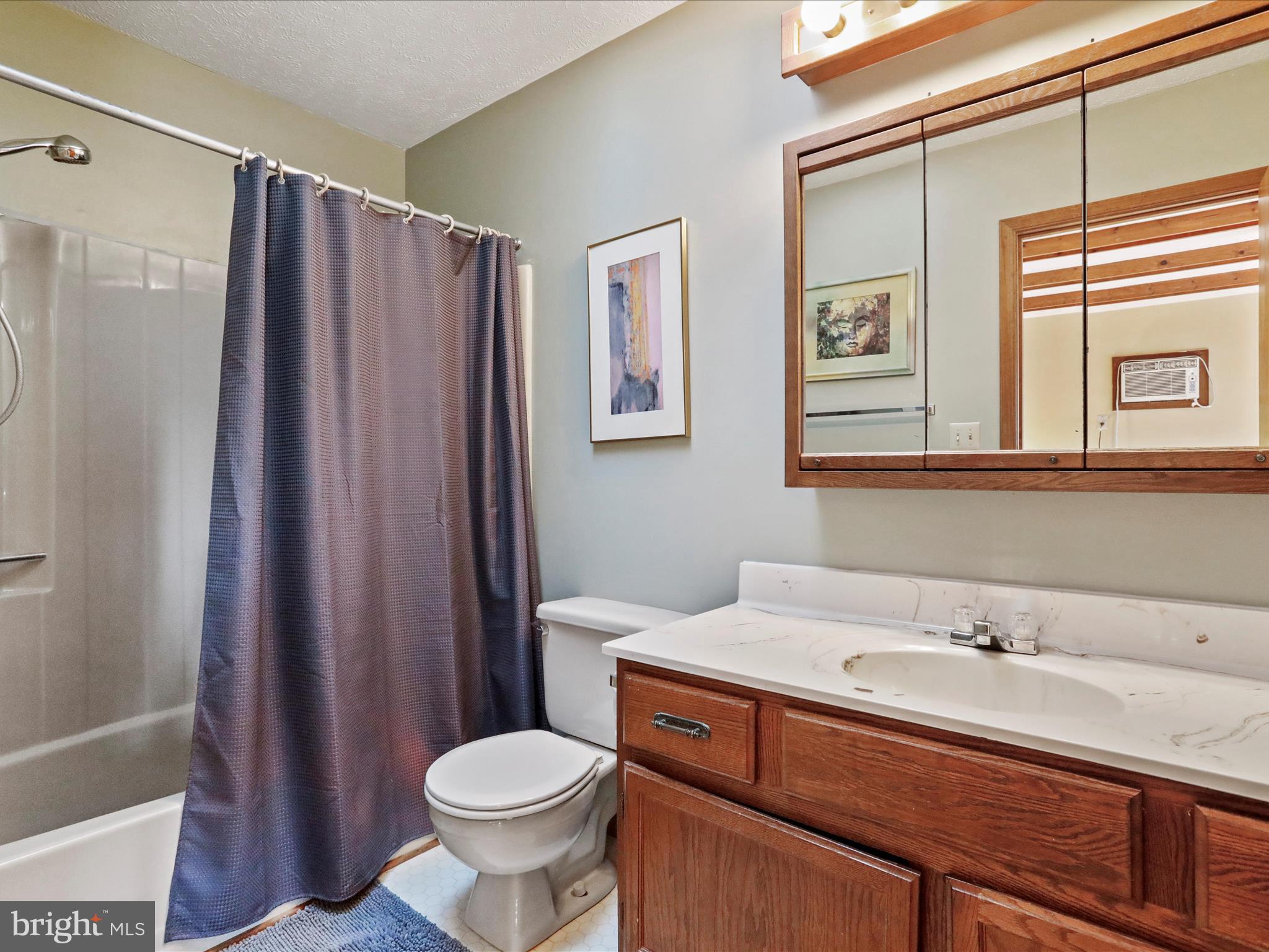 COOLFONT MOUNTAINSIDE - Residential