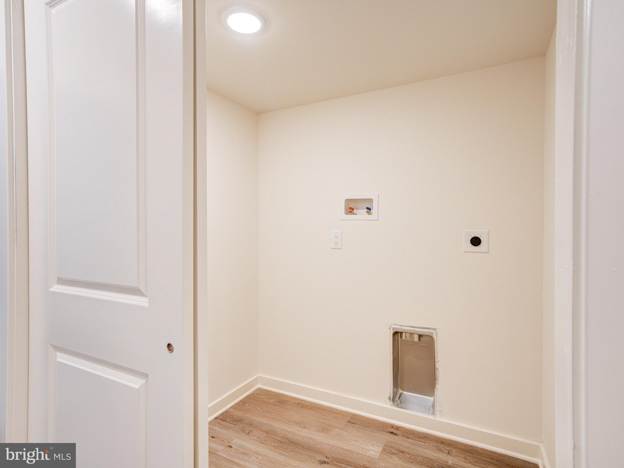 PORT RICHMOND - Residential