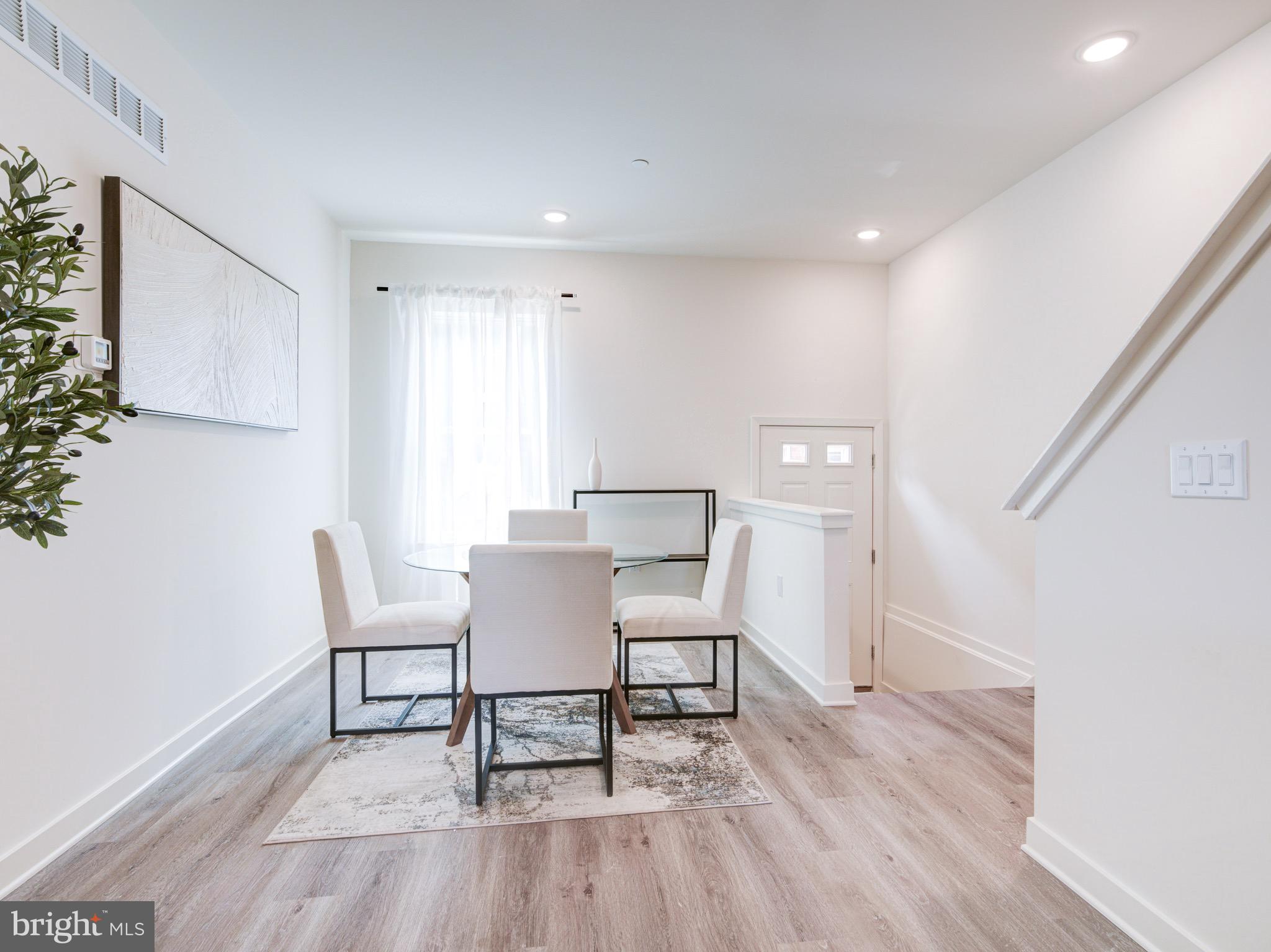 PORT RICHMOND - Residential