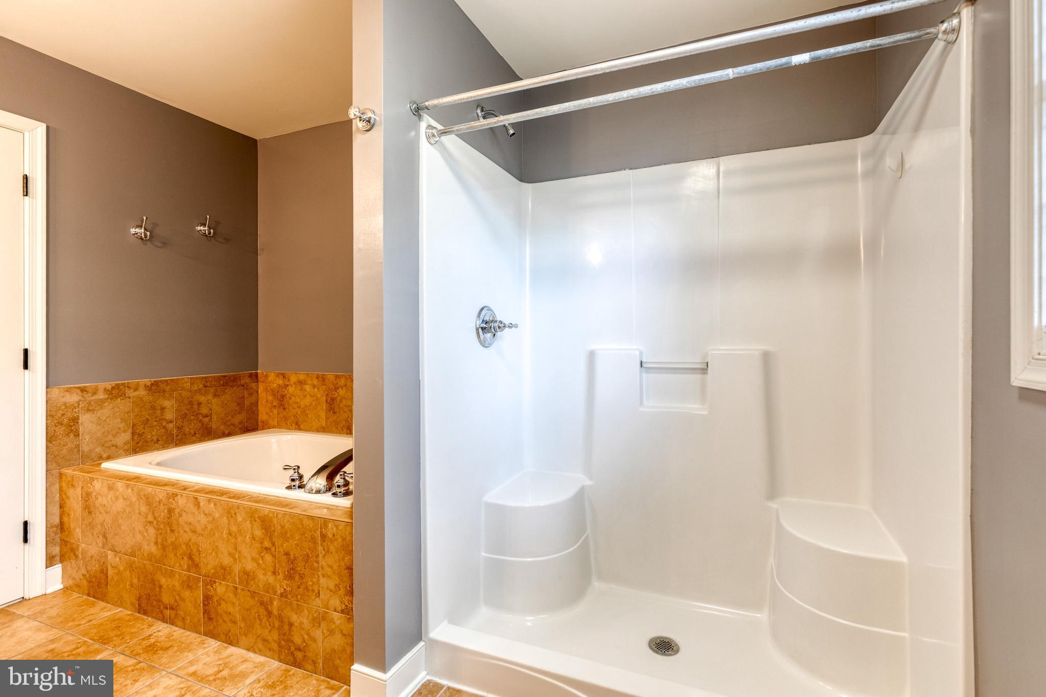 JOYCE ESTATES - Residential Lease