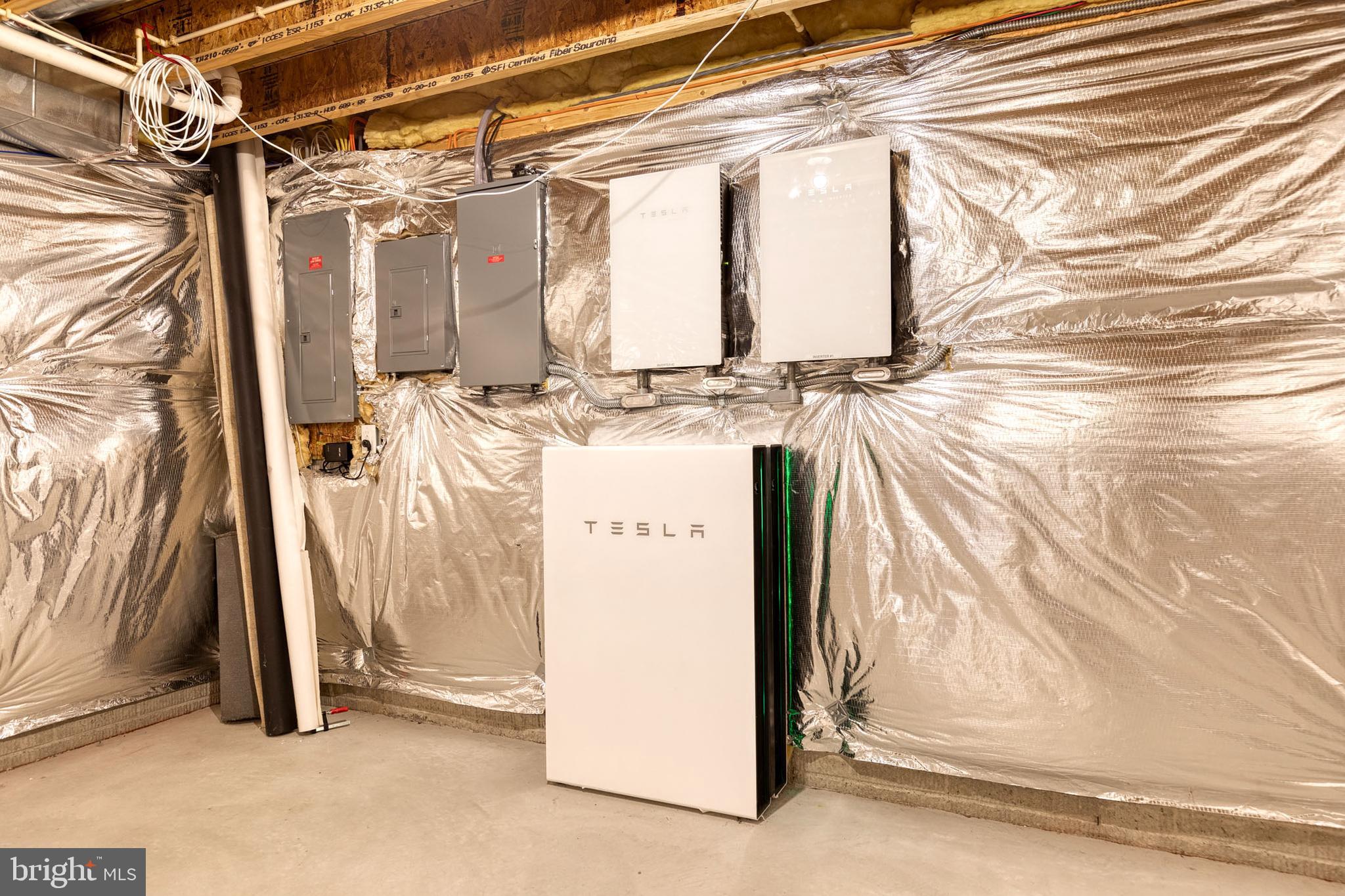 JOYCE ESTATES - Residential Lease