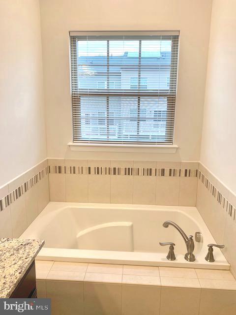 PARKSIDE - Residential Lease