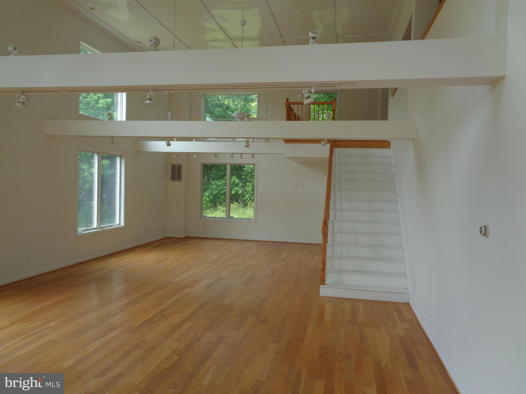 DAVIDSONVILLE - Residential