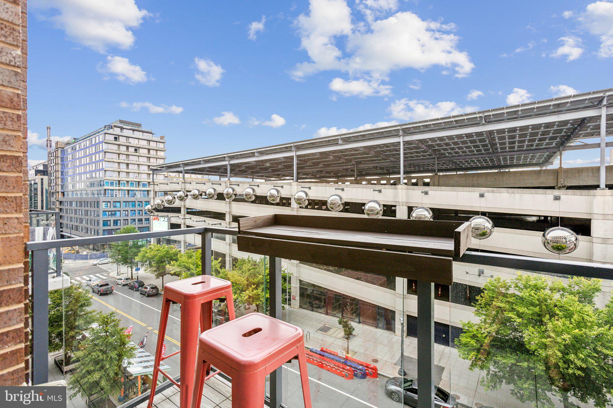 70 N STREET SE N405