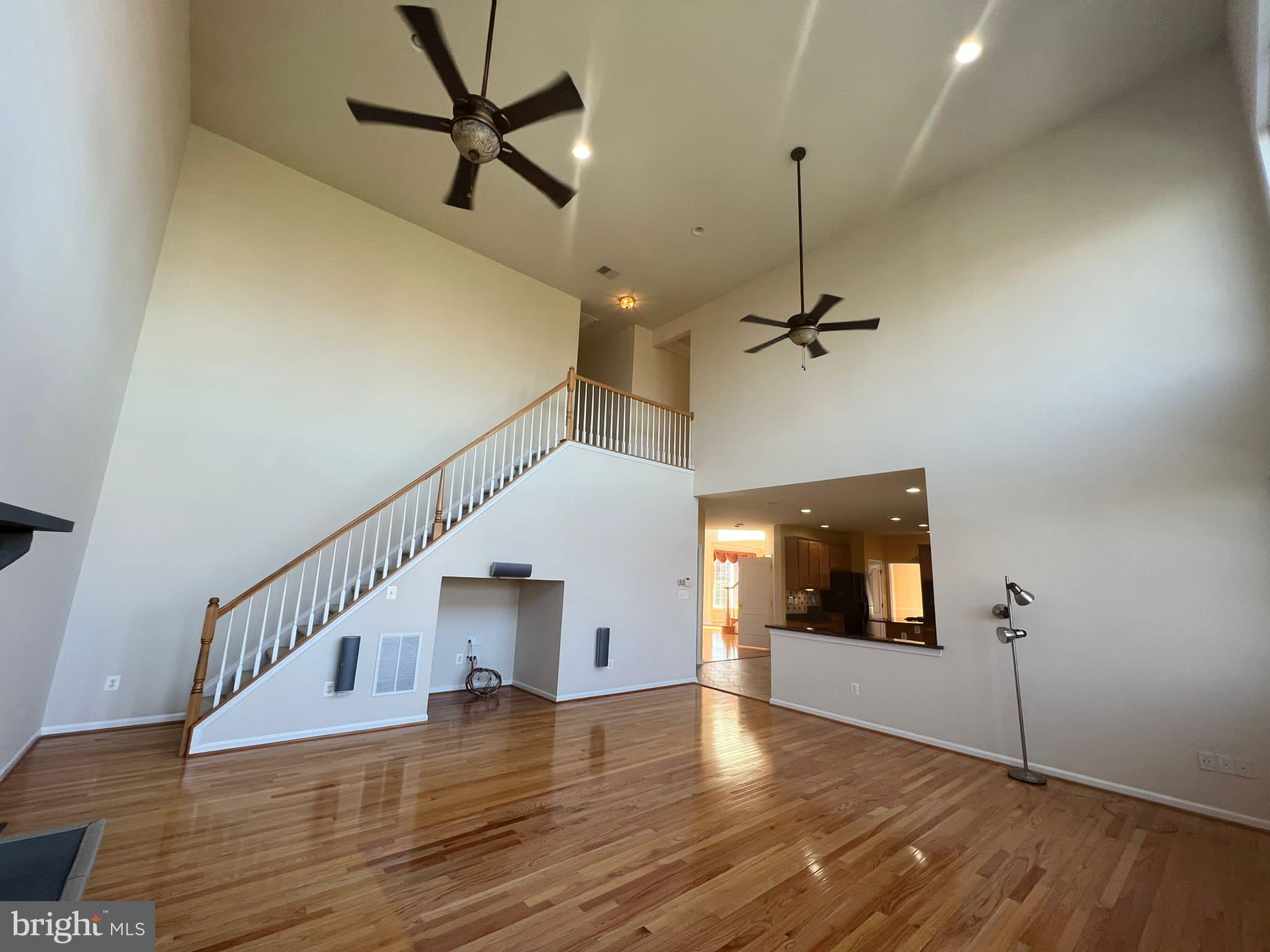 LOUDOUN VALLEY ESTATES - Residential Lease