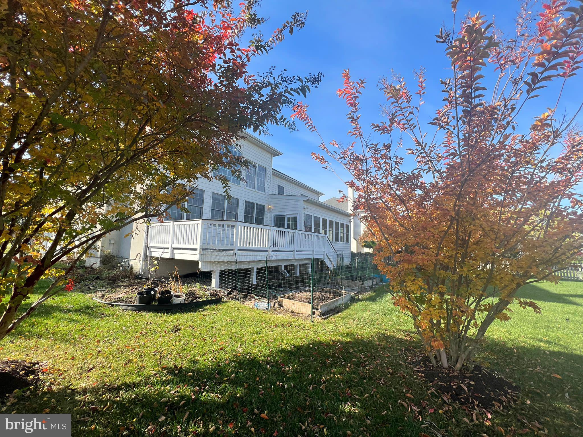 LOUDOUN VALLEY ESTATES - Residential Lease