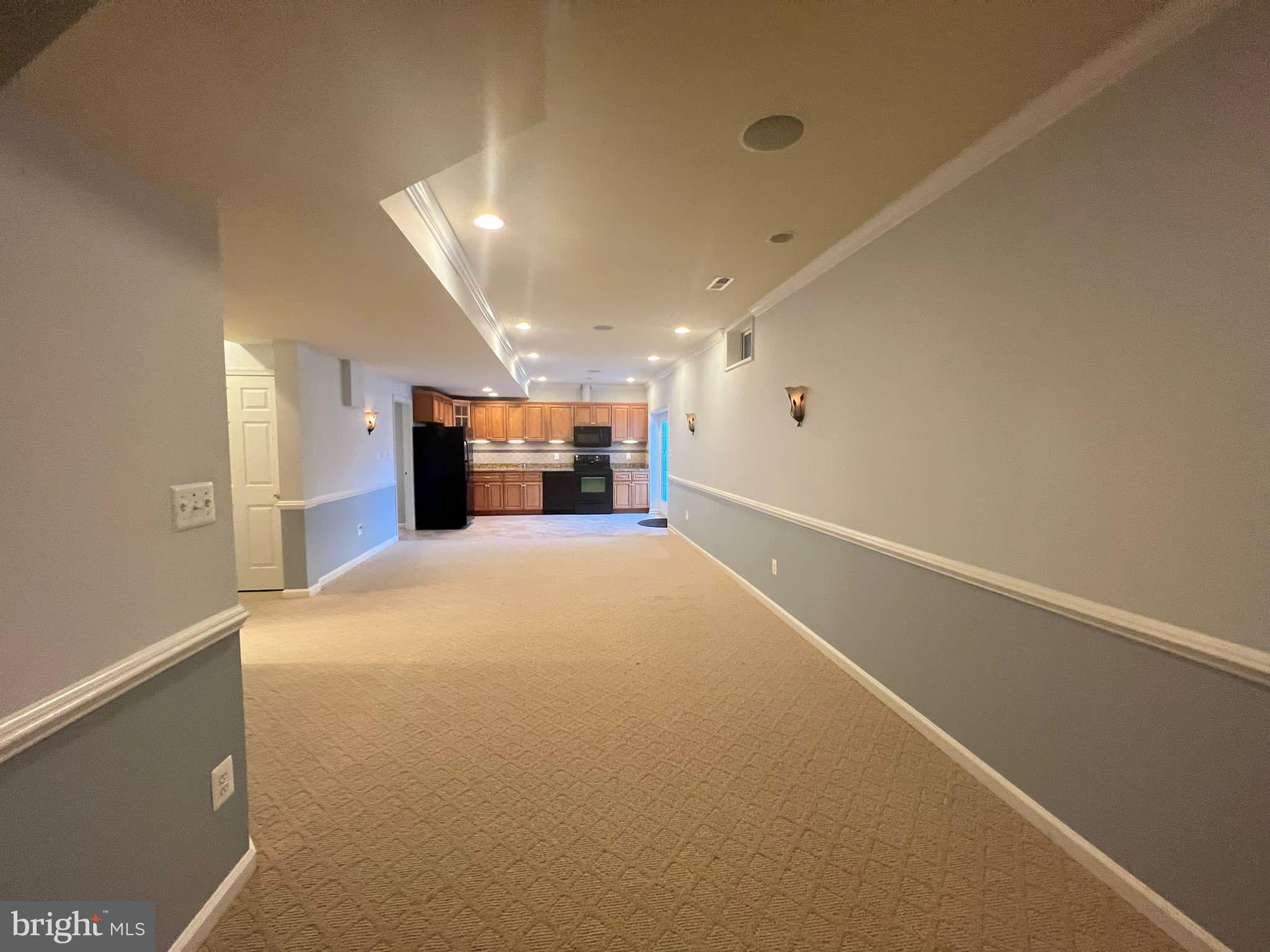 LOUDOUN VALLEY ESTATES - Residential Lease