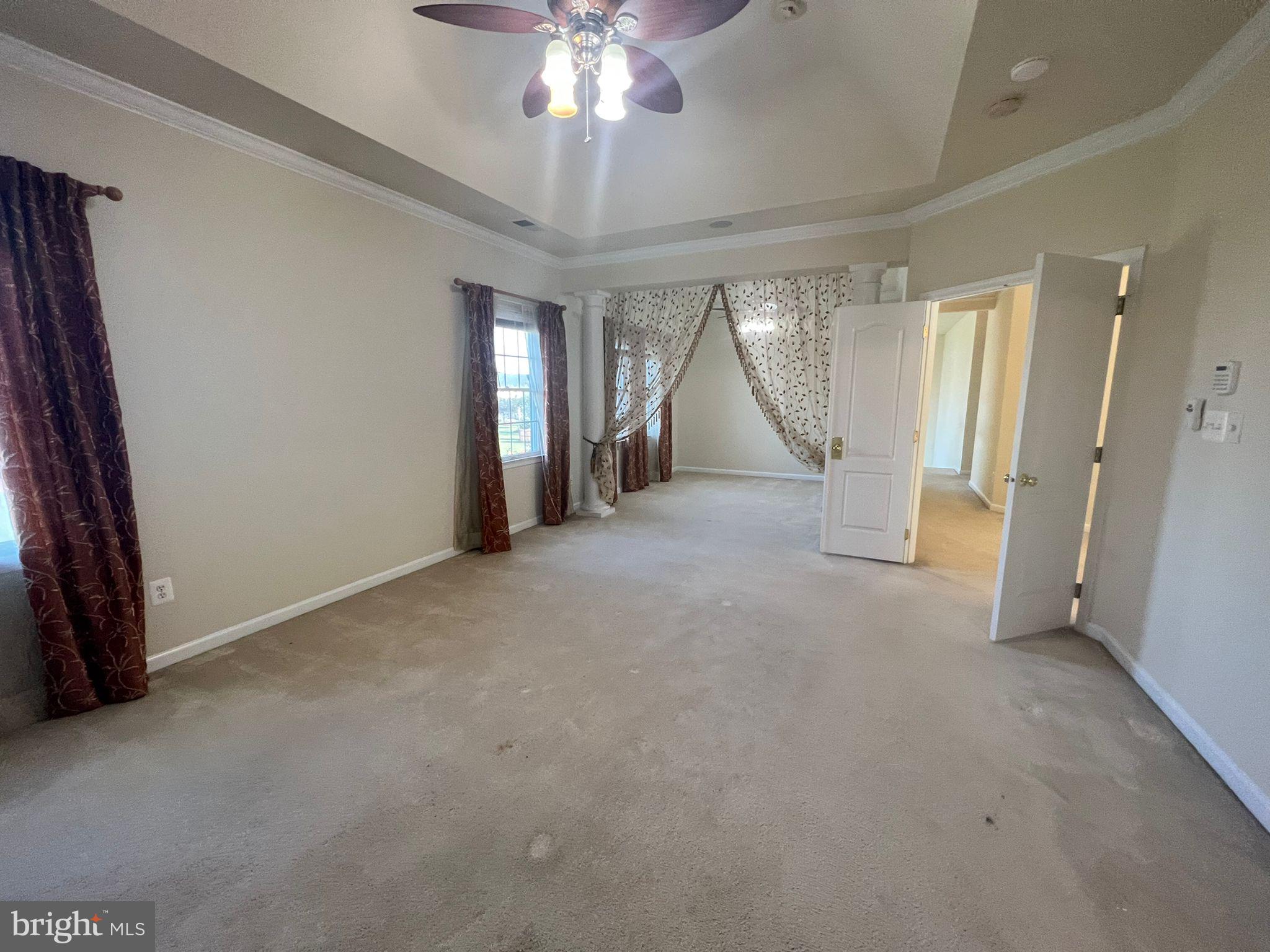 LOUDOUN VALLEY ESTATES - Residential Lease