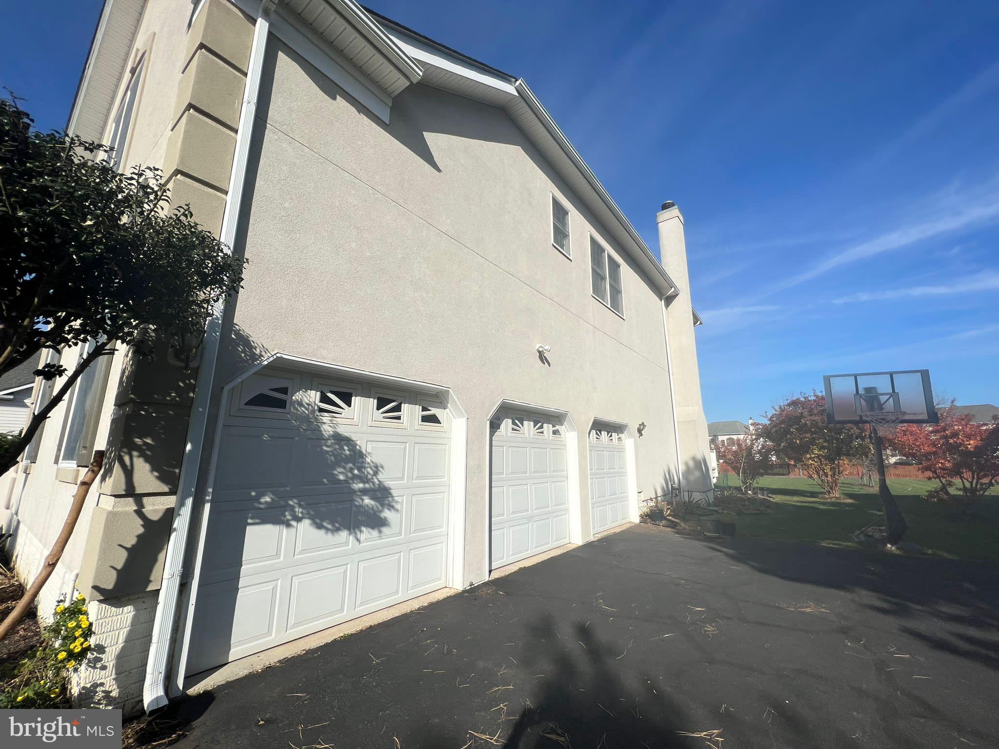 LOUDOUN VALLEY ESTATES - Residential Lease