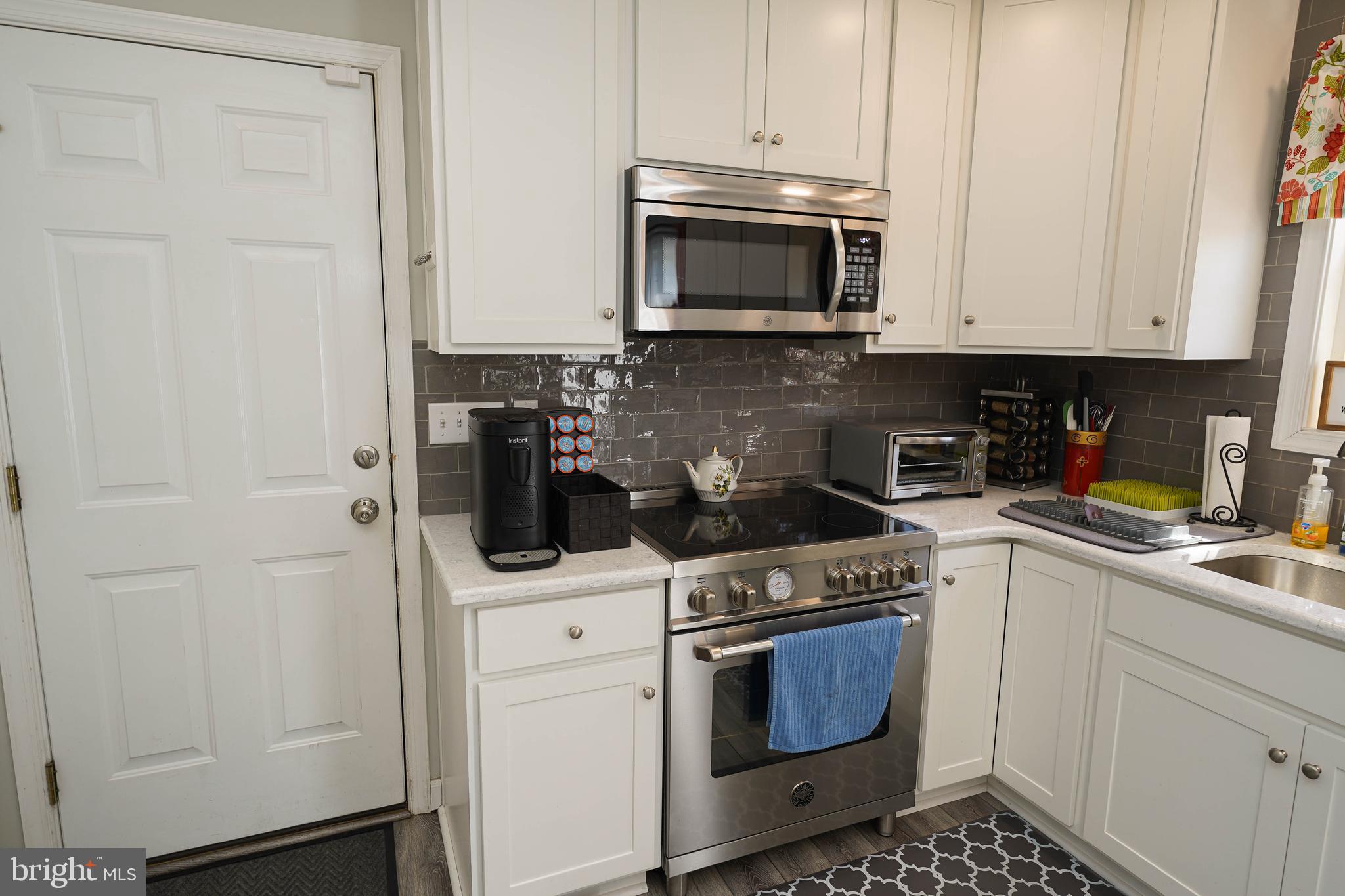 MOCKING BIRD - Residential