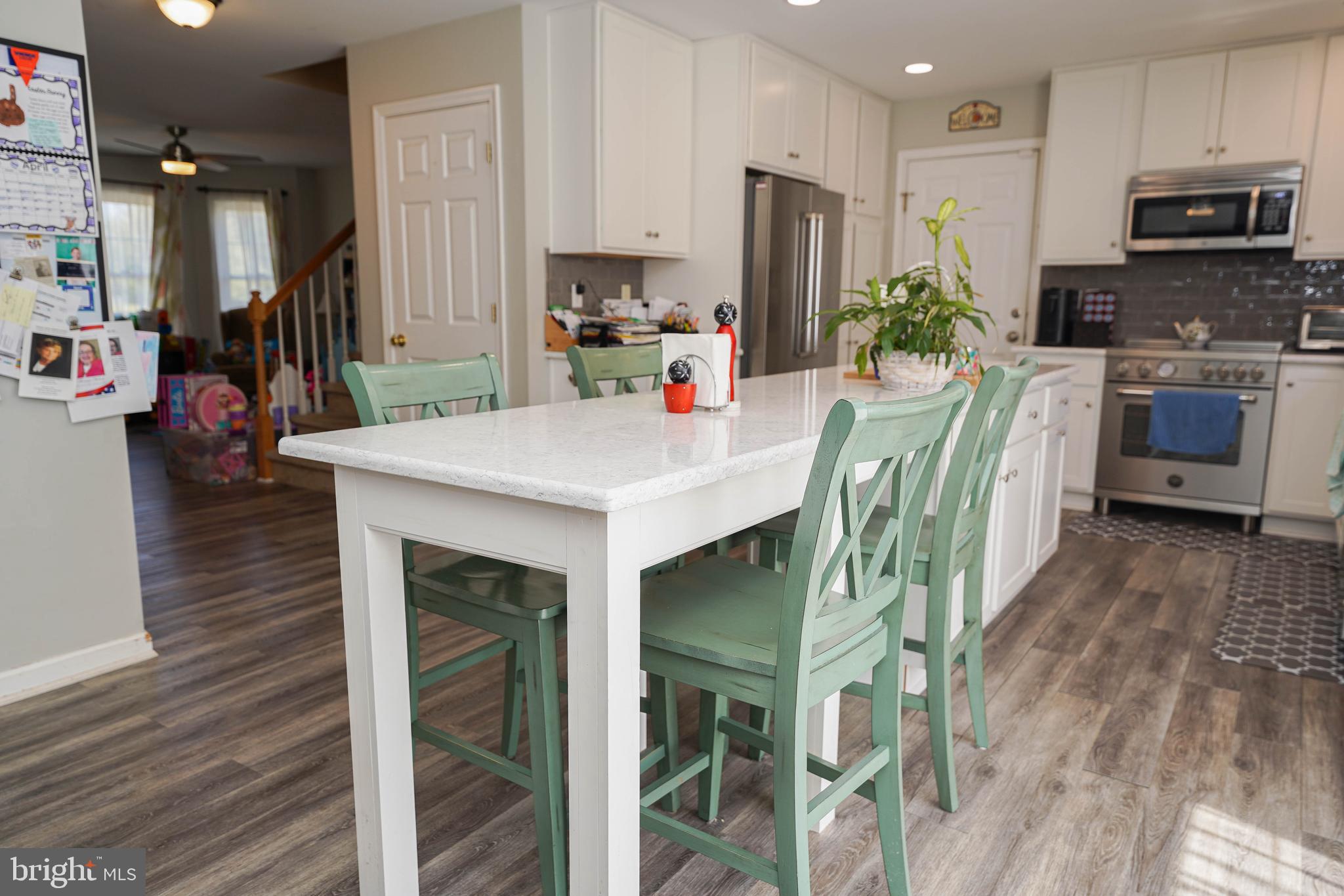 MOCKING BIRD - Residential