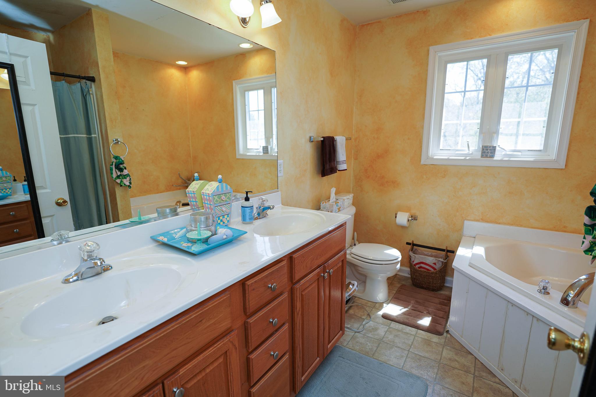 MOCKING BIRD - Residential