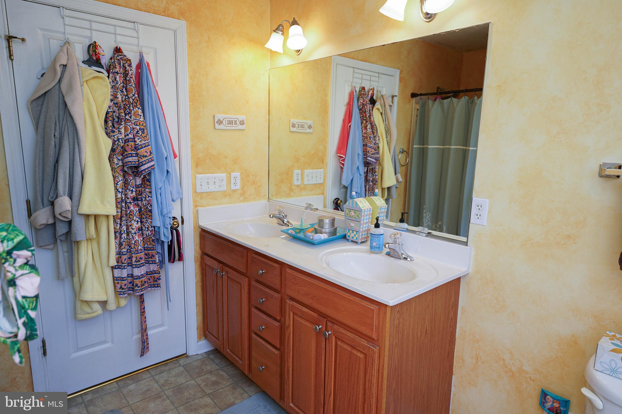 MOCKING BIRD - Residential