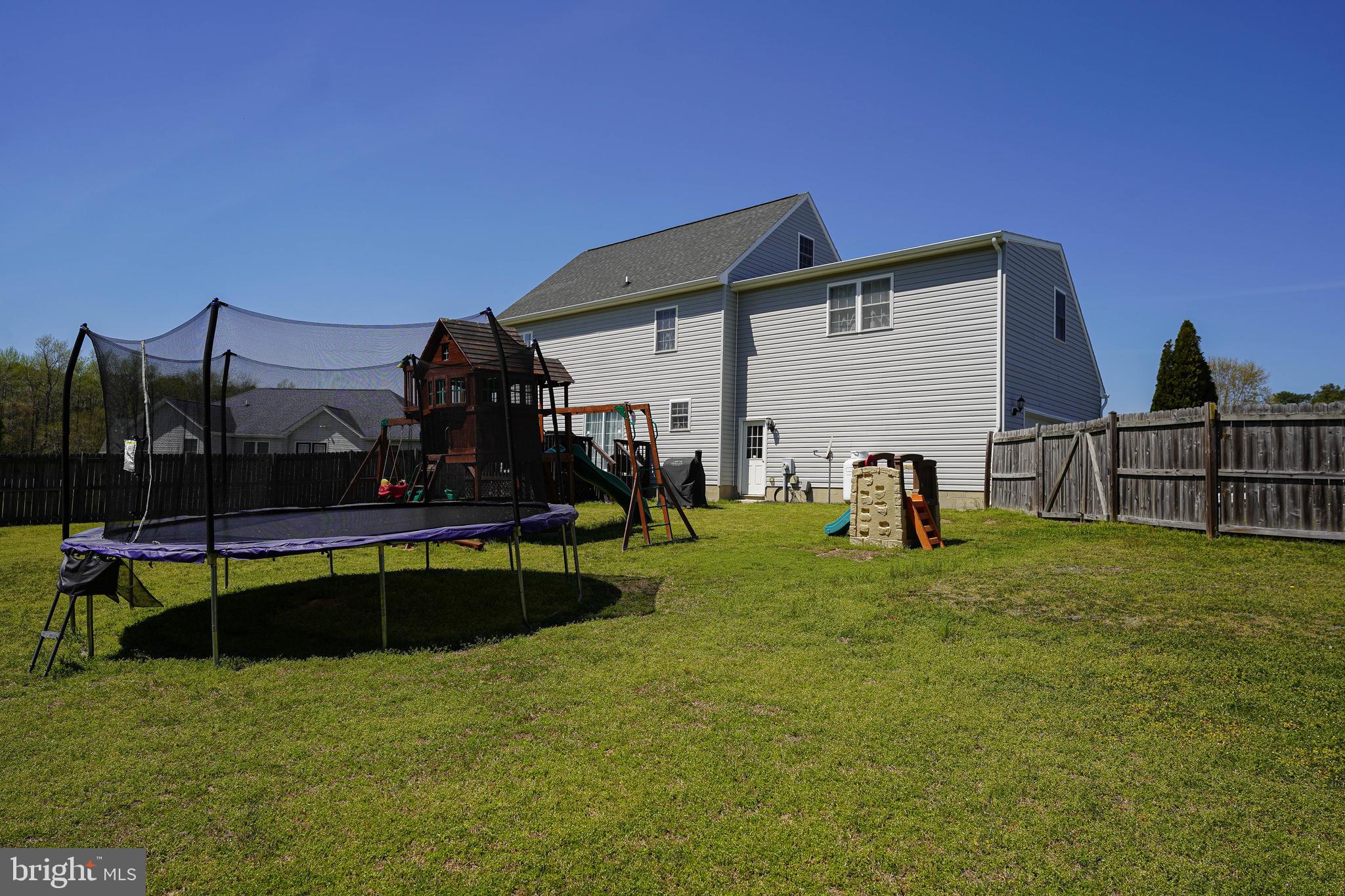 MOCKING BIRD - Residential