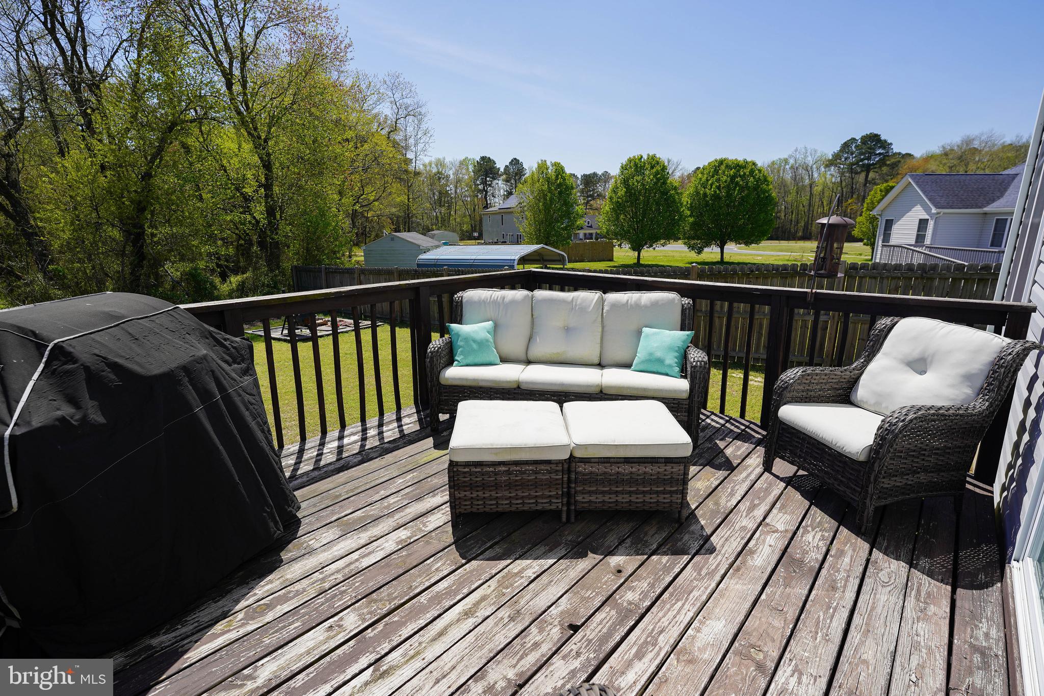 MOCKING BIRD - Residential