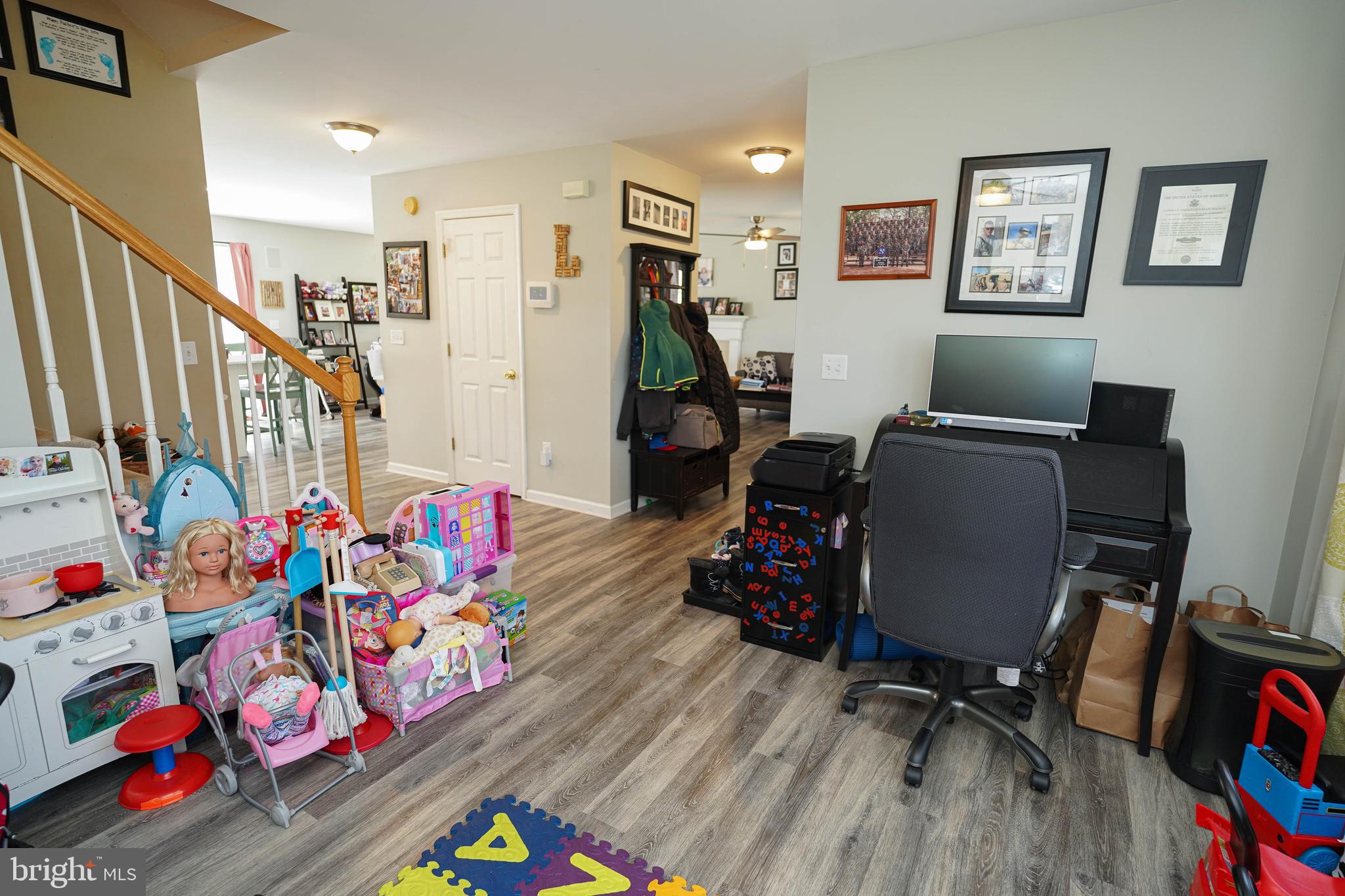 MOCKING BIRD - Residential