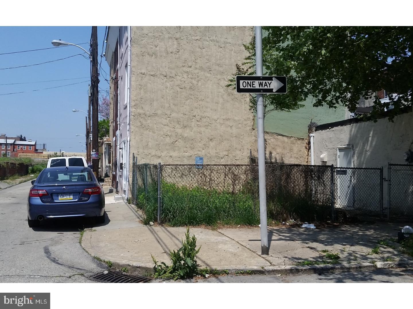 PHILADELPHIA (NORTH) - Land