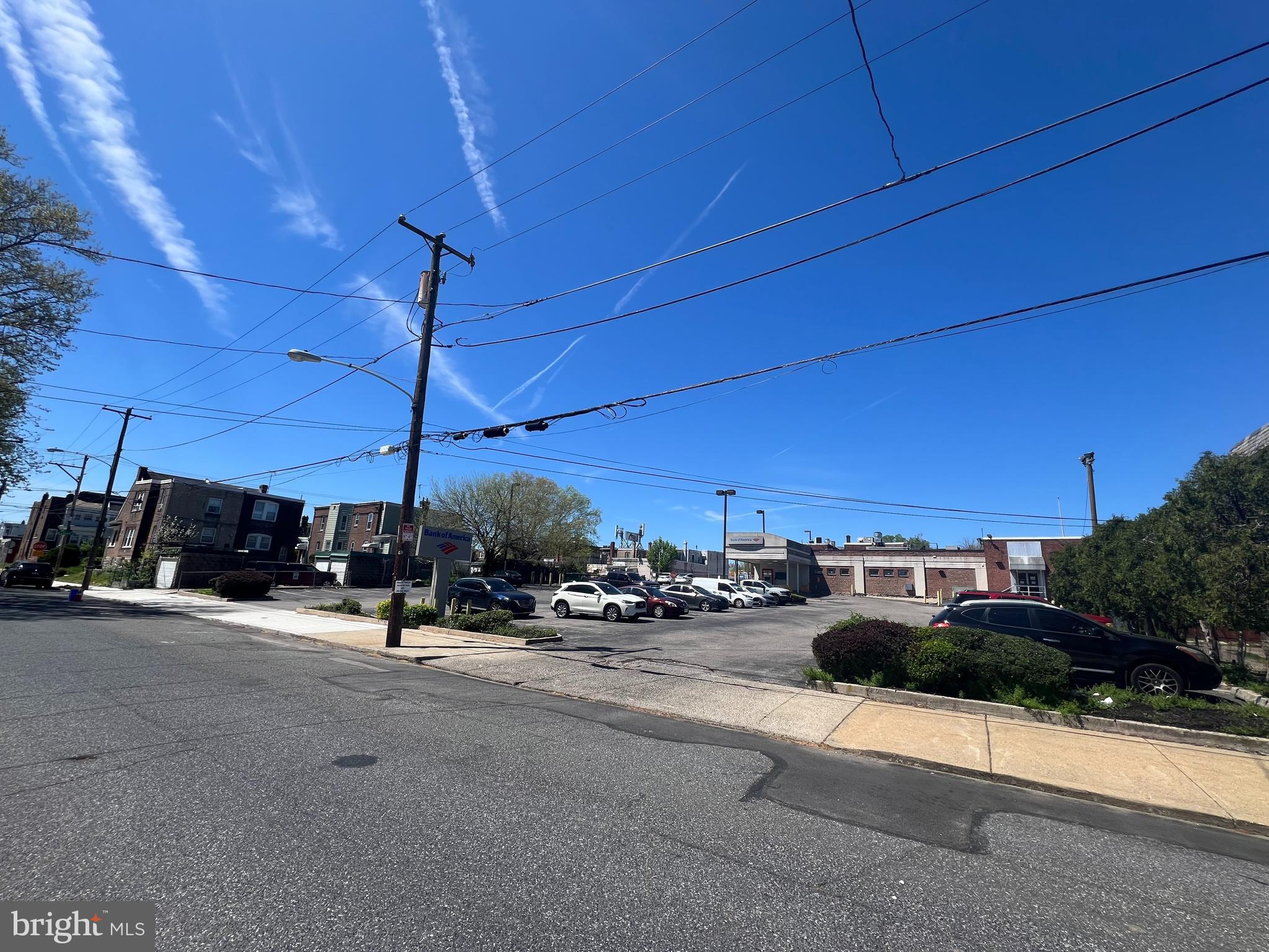 LAWNDALE - Commercial Sale