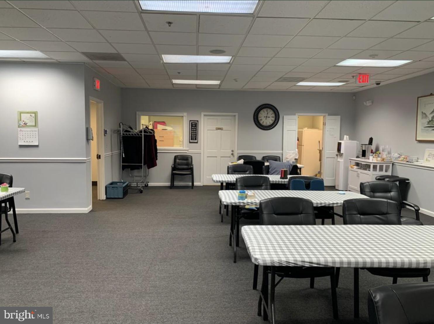 LAWNDALE - Commercial Sale