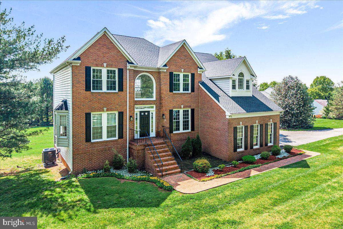 6201 BELMONT