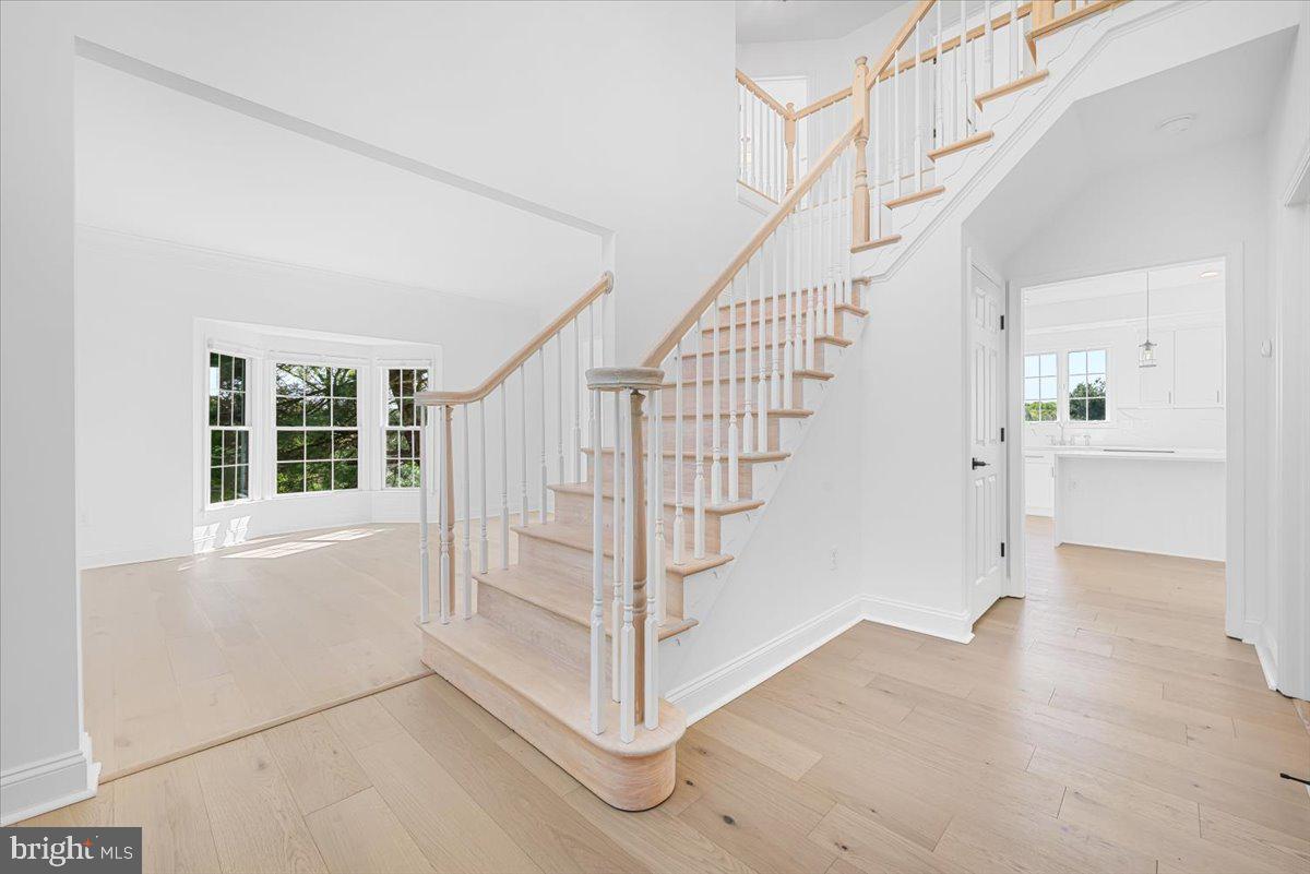 6201 BELMONT
