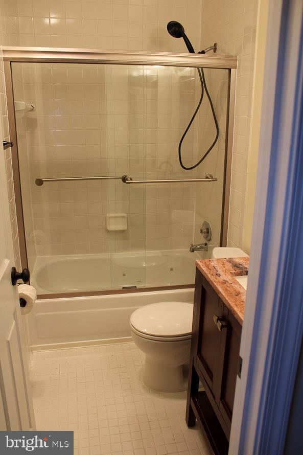 WATERGATE OF ALEXANDRIA - Residential Lease