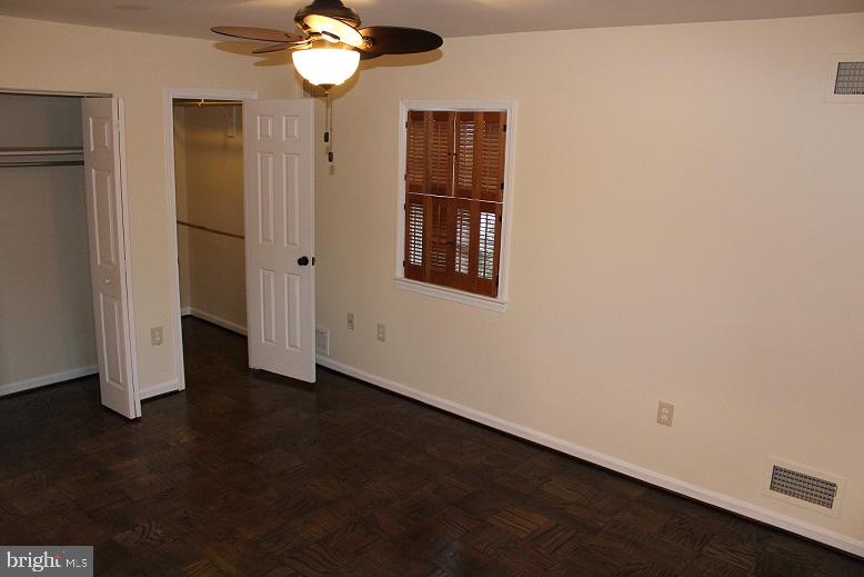 WATERGATE OF ALEXANDRIA - Residential Lease