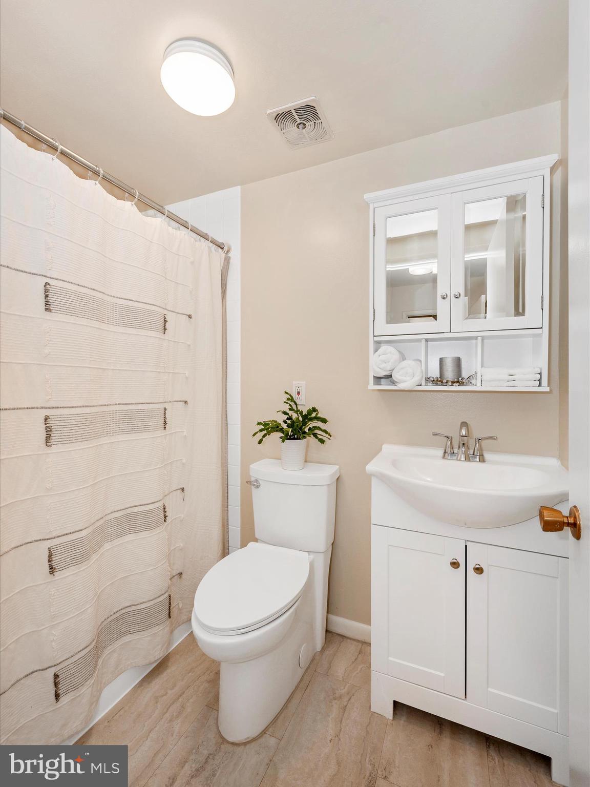 MONTGOMERY MUTUAL COOP - Residential