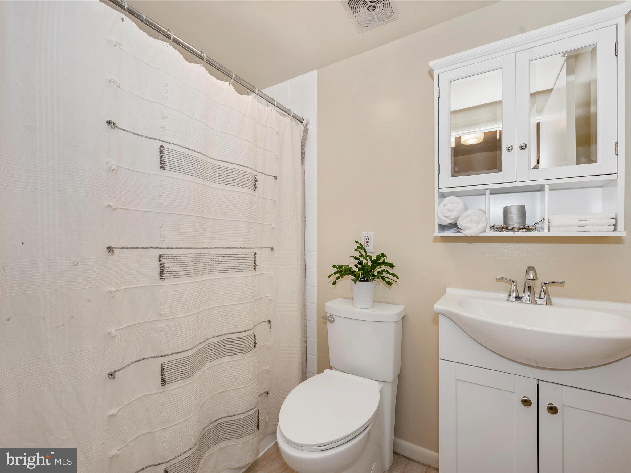 MONTGOMERY MUTUAL COOP - Residential